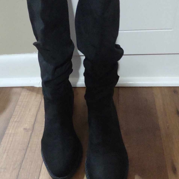 Size 7 women's black boots - Picture 1 of 2